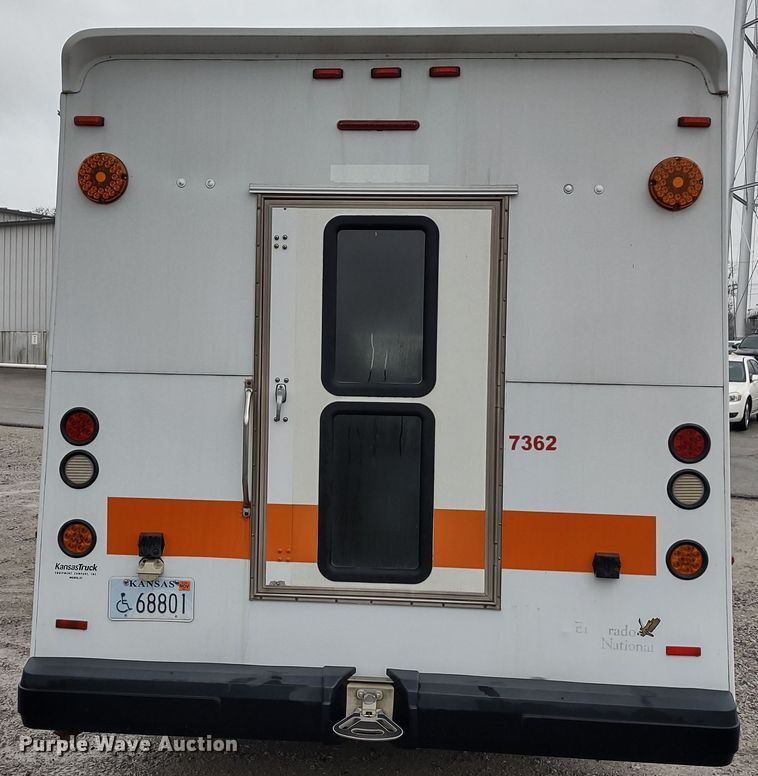 image for item DR8282 2015 Ford E450 Super Duty El Dorado  shuttle bus