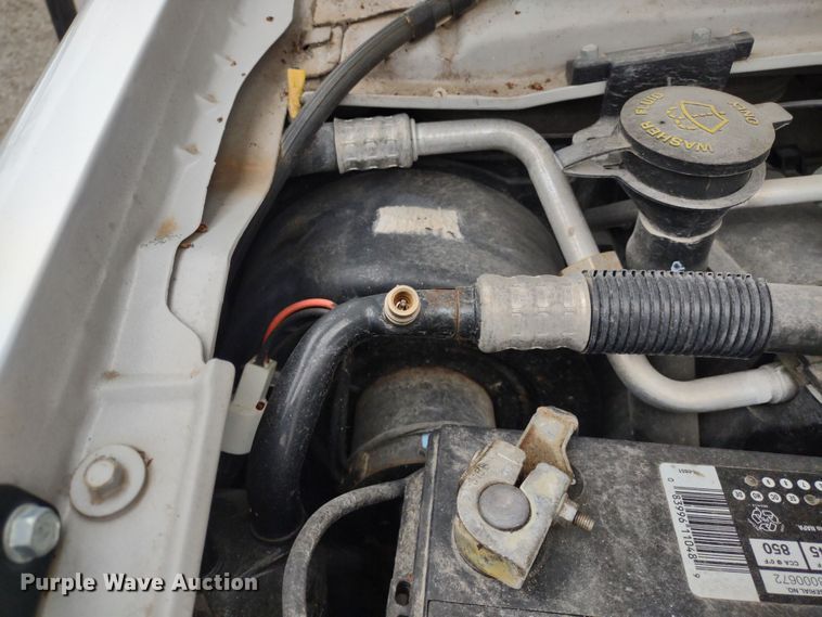 image for item DR8282 2015 Ford E450 Super Duty El Dorado  shuttle bus