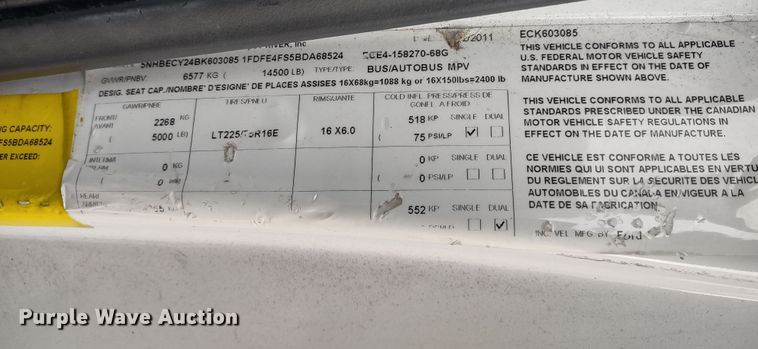 image for item DR8283 2011 Ford E450 Super Duty  shuttle bus