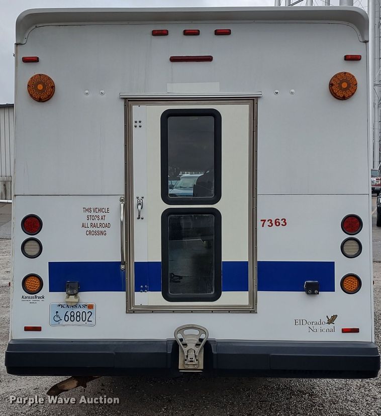 image for item DR8284 2015 Ford E450 Super Duty El Dorado  shuttle bus