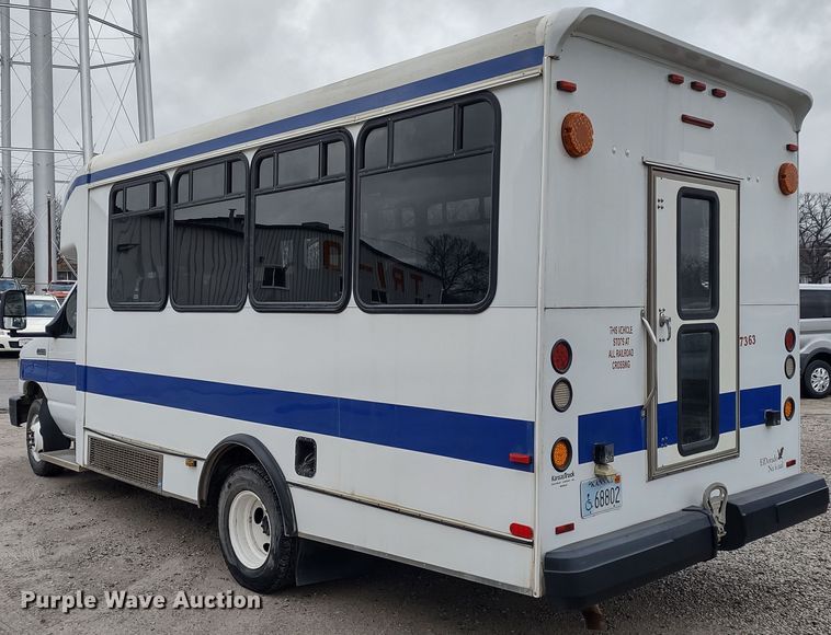 image for item DR8284 2015 Ford E450 Super Duty El Dorado  shuttle bus