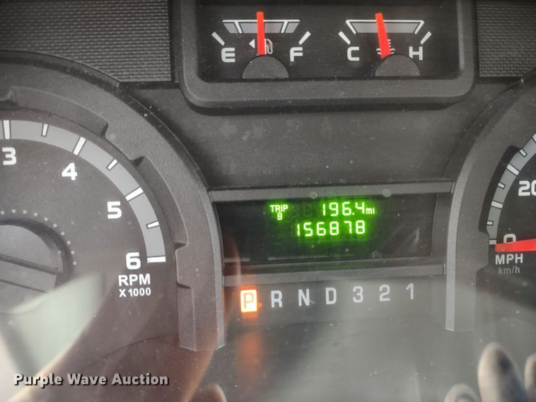 image for item DR8284 2015 Ford E450 Super Duty El Dorado  shuttle bus