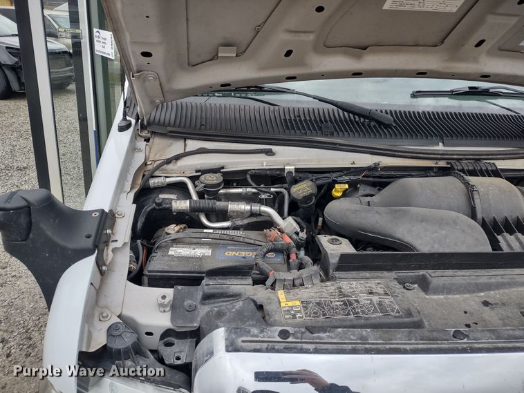 image for item DR8284 2015 Ford E450 Super Duty El Dorado  shuttle bus