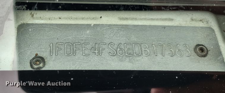 image for item DR8284 2015 Ford E450 Super Duty El Dorado  shuttle bus