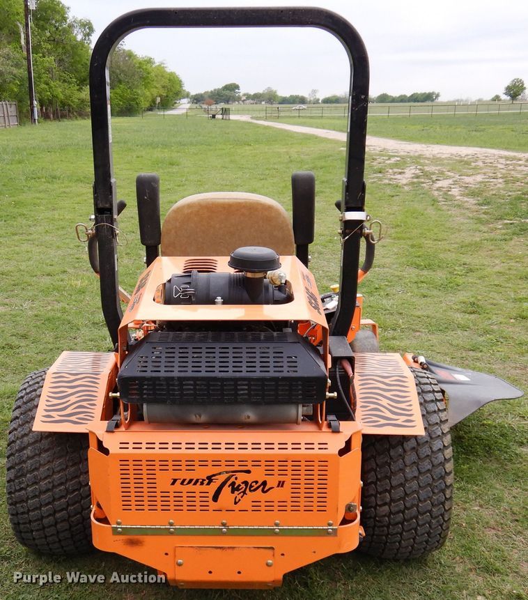 image for item HB9766 2019 Scag Turf Tiger II  lawn mower