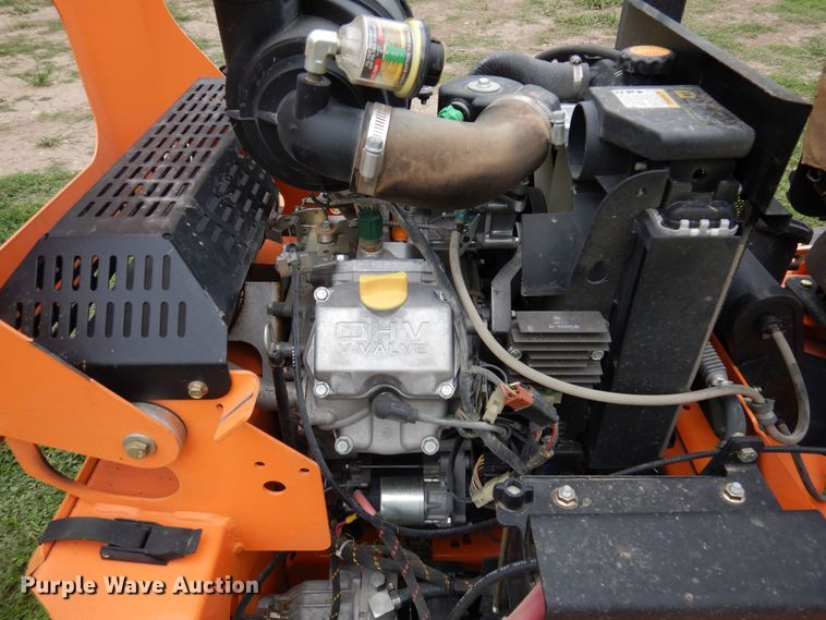 image for item HB9766 2019 Scag Turf Tiger II  lawn mower