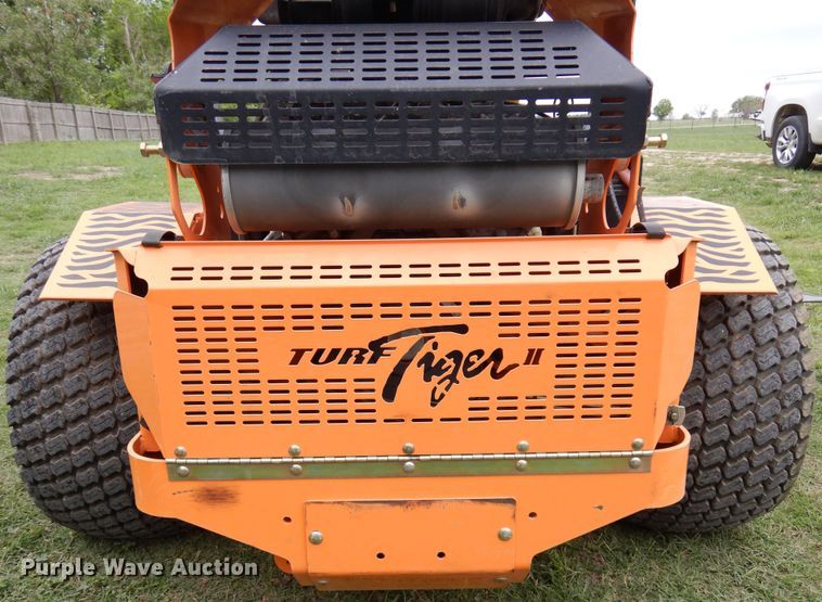 image for item HB9766 2019 Scag Turf Tiger II  lawn mower