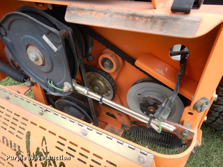 image for item HB9766 2019 Scag Turf Tiger II  lawn mower