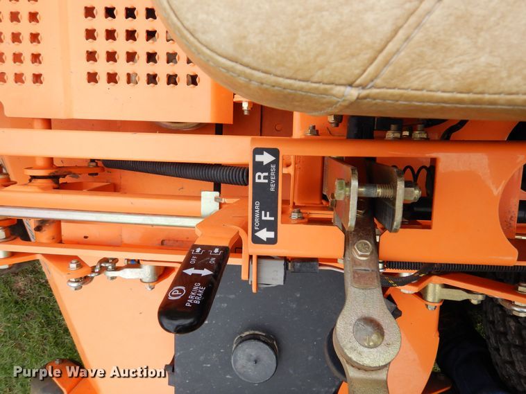 image for item HB9766 2019 Scag Turf Tiger II  lawn mower