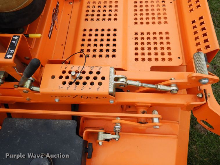 image for item HB9766 2019 Scag Turf Tiger II  lawn mower