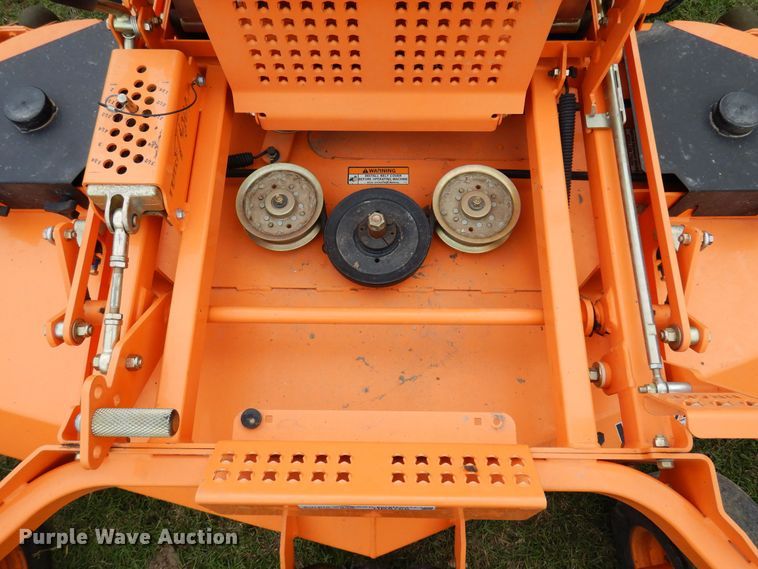 image for item HB9766 2019 Scag Turf Tiger II  lawn mower