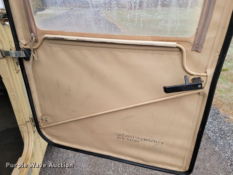 image for item HG9439 2006 Am General M1097R1  HMMWV SUV