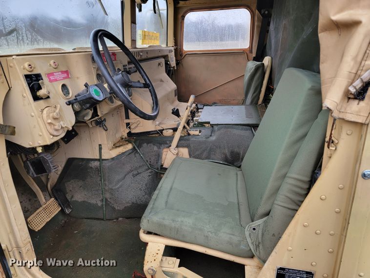 image for item HG9439 2006 Am General M1097R1  HMMWV SUV