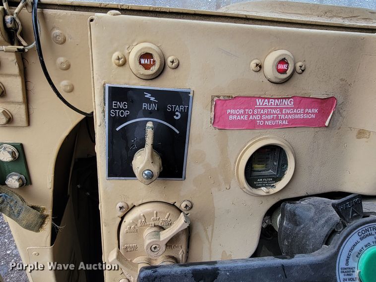 image for item HG9439 2006 Am General M1097R1  HMMWV SUV