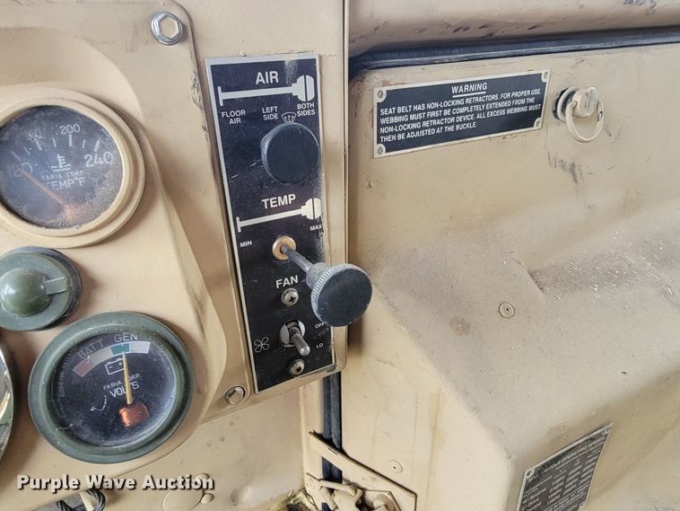 image for item HG9439 2006 Am General M1097R1  HMMWV SUV