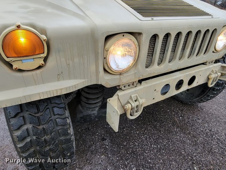 image for item HG9439 2006 Am General M1097R1  HMMWV SUV