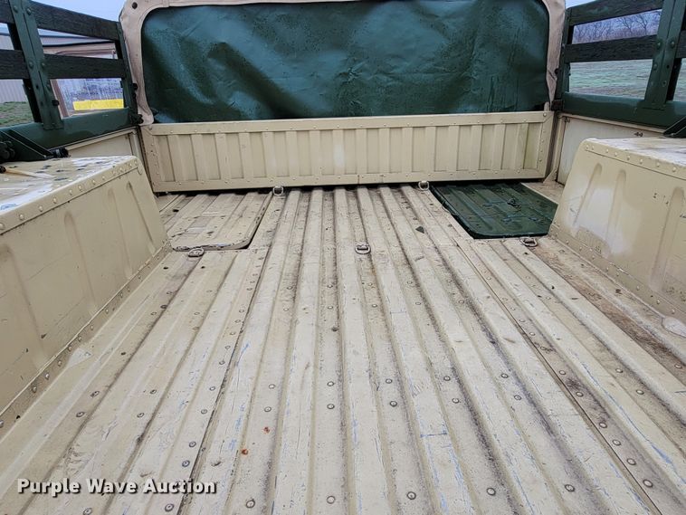 image for item HG9439 2006 Am General M1097R1  HMMWV SUV