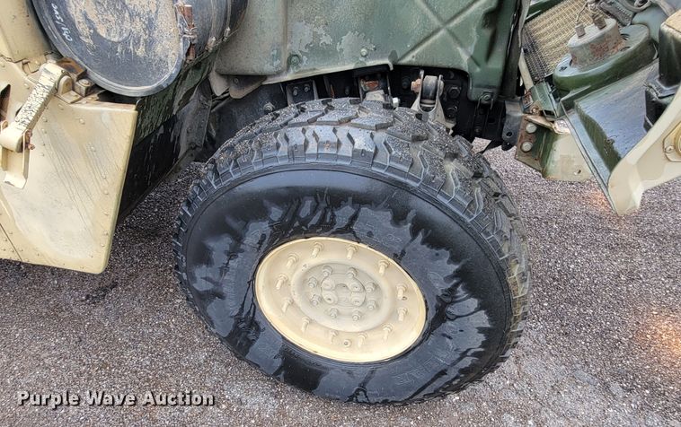 image for item HG9439 2006 Am General M1097R1  HMMWV SUV