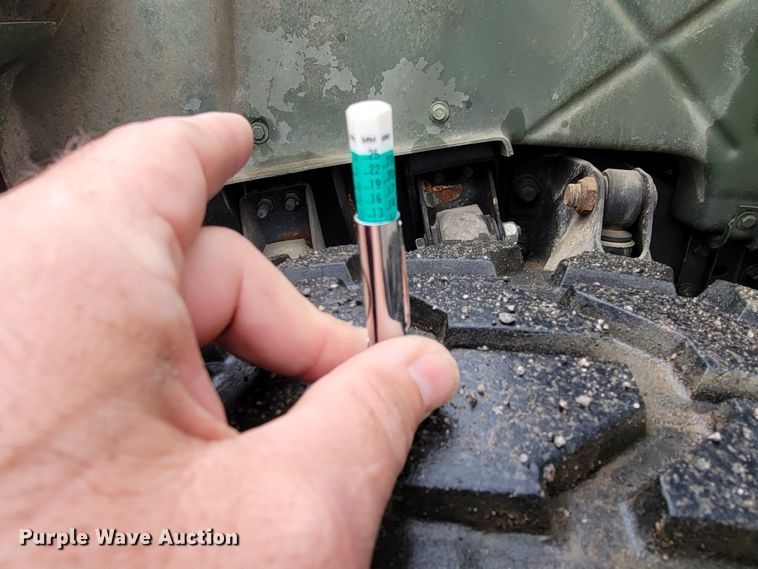 image for item HG9439 2006 Am General M1097R1  HMMWV SUV