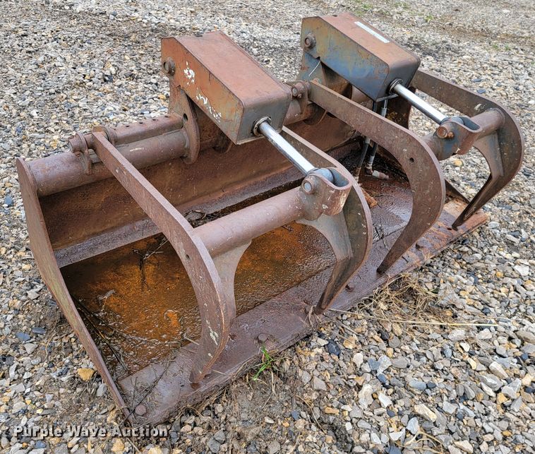 image for item HG9444 Ingersoll Rand  skid steer grapple bucket