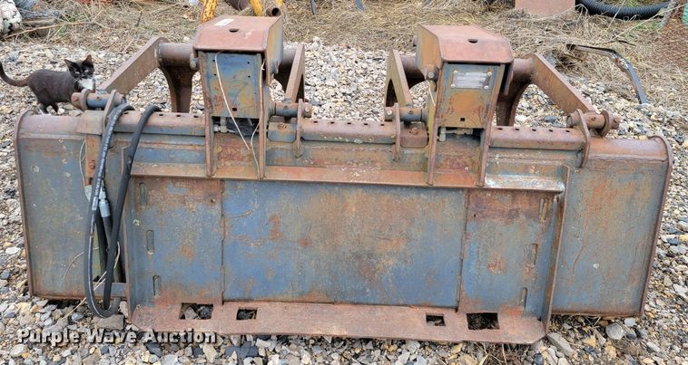 image for item HG9444 Ingersoll Rand  skid steer grapple bucket