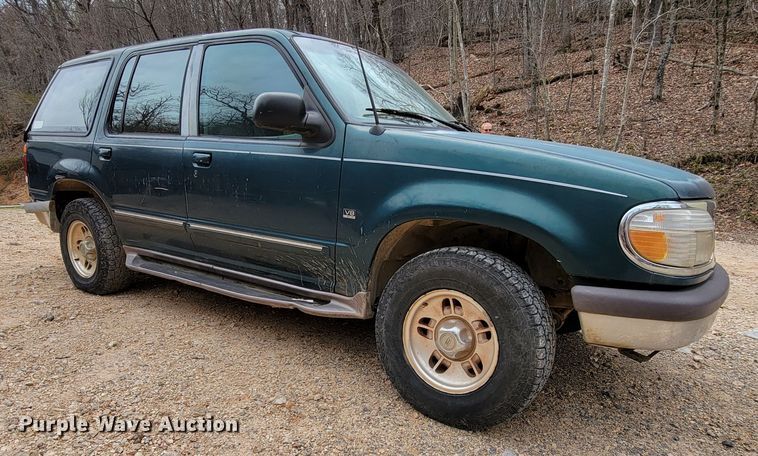 image for item HG9453 1997 Ford Explorer  SUV