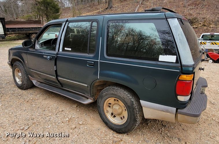 image for item HG9453 1997 Ford Explorer  SUV