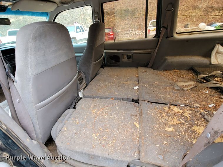 image for item HG9453 1997 Ford Explorer  SUV