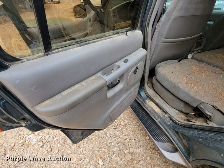 image for item HG9453 1997 Ford Explorer  SUV