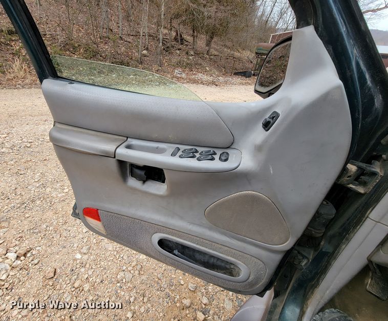 image for item HG9453 1997 Ford Explorer  SUV