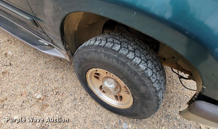 image for item HG9453 1997 Ford Explorer  SUV