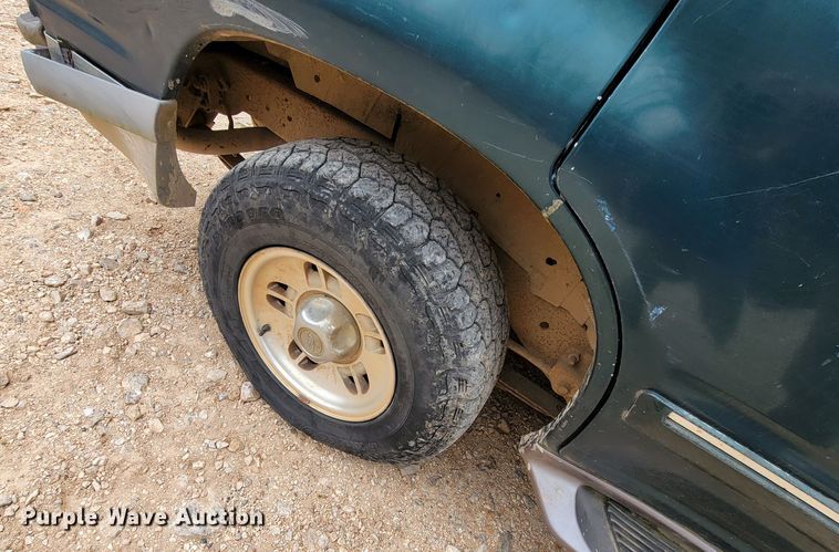 image for item HG9453 1997 Ford Explorer  SUV