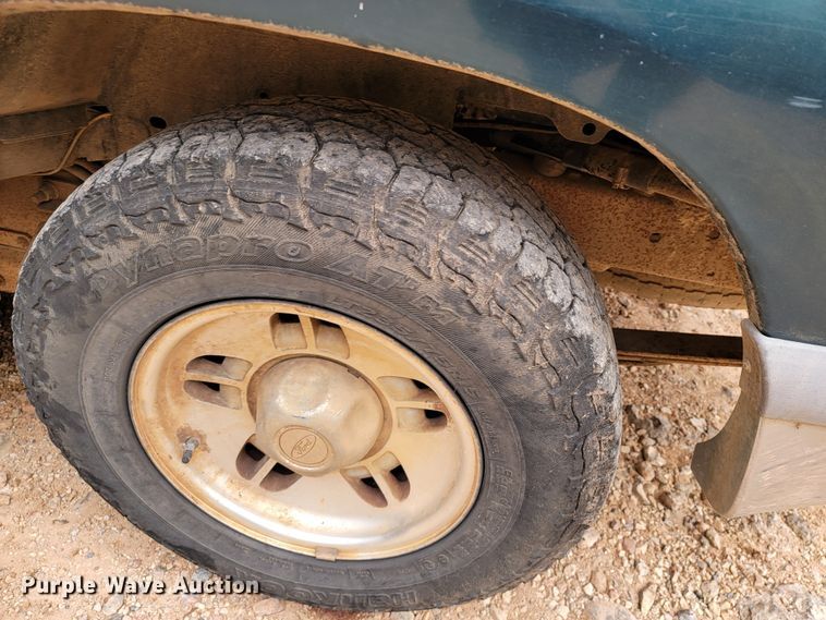 image for item HG9453 1997 Ford Explorer  SUV