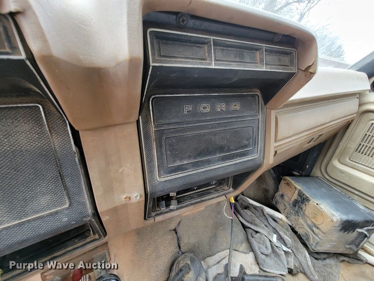 image for item HG9454 1987 Ford F600  dump truck