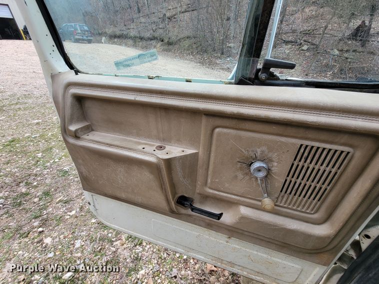 image for item HG9454 1987 Ford F600  dump truck