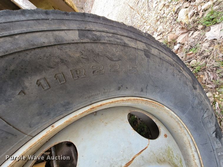 image for item HG9454 1987 Ford F600  dump truck