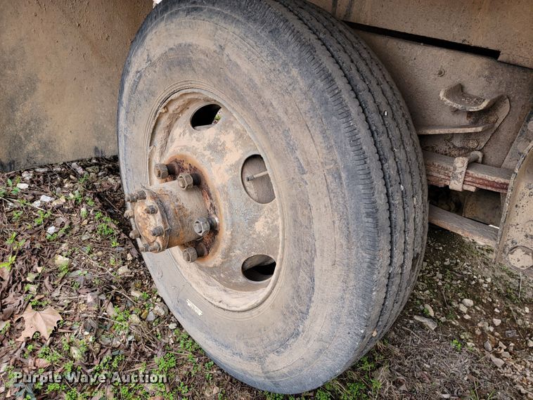 image for item HG9454 1987 Ford F600  dump truck