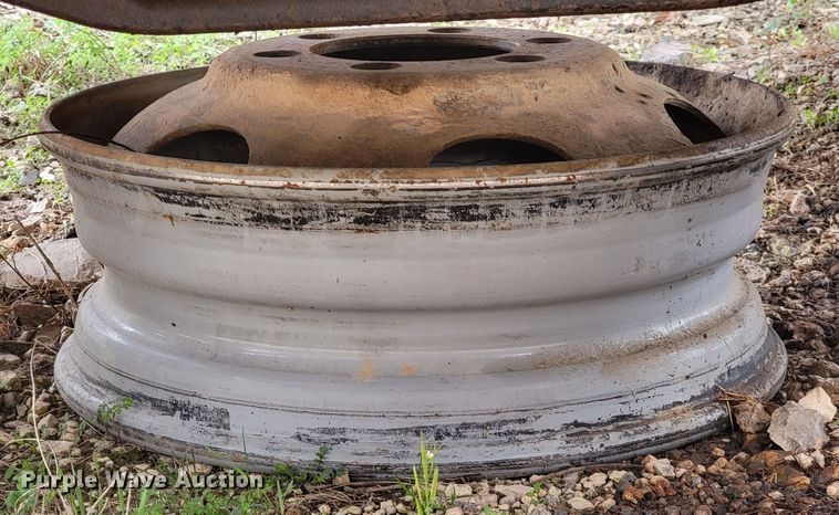 image for item HG9454 1987 Ford F600  dump truck