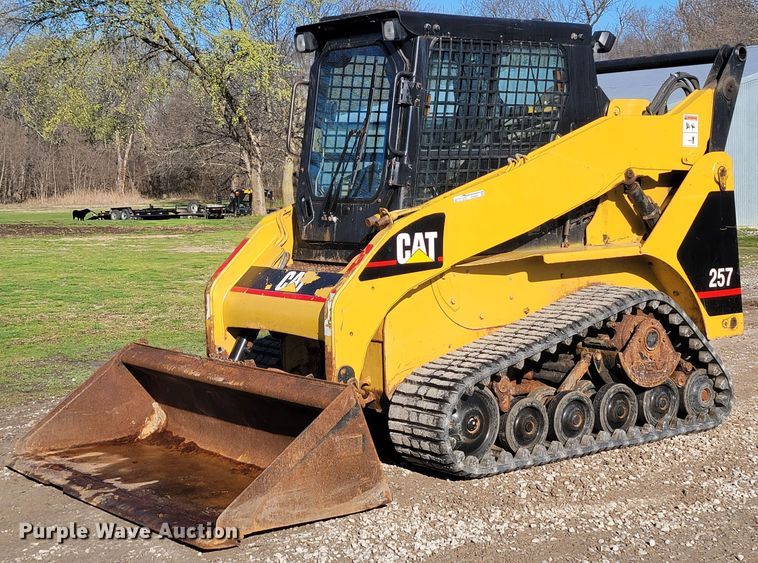 image for item HG9457 2003 Caterpillar 257  tracked skid steer loader