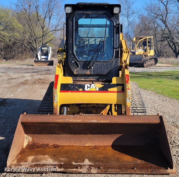 image for item HG9457 2003 Caterpillar 257  tracked skid steer loader