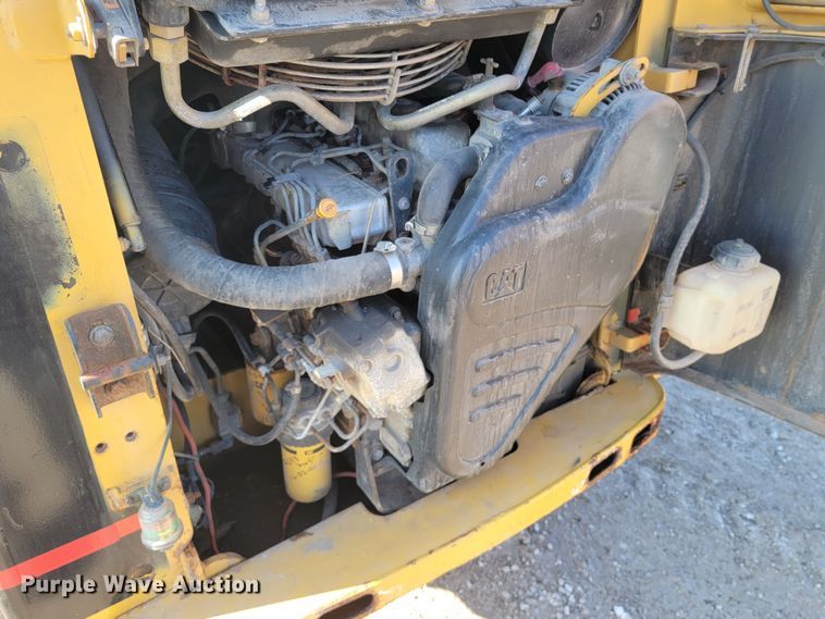 image for item HG9457 2003 Caterpillar 257  tracked skid steer loader