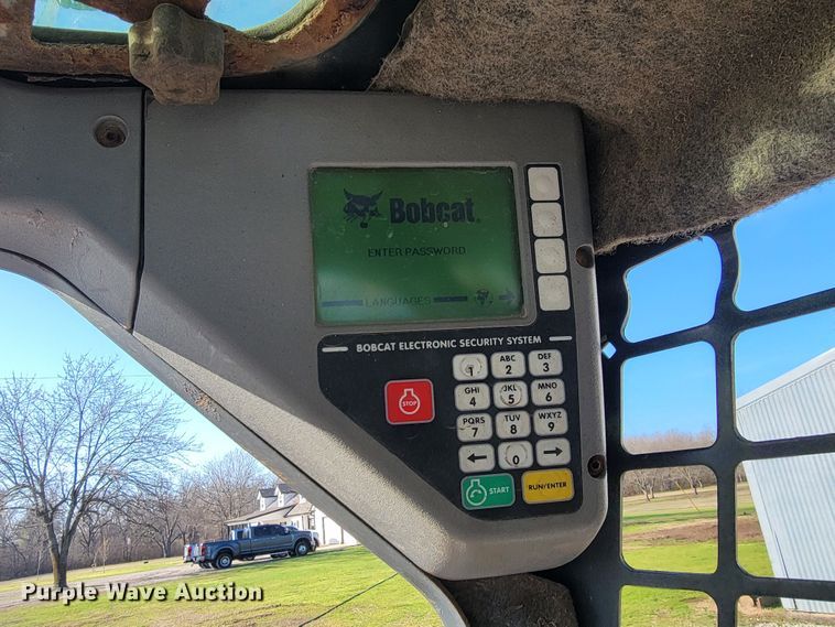 image for item HG9463 2007 Bobcat S300  skid steer loader