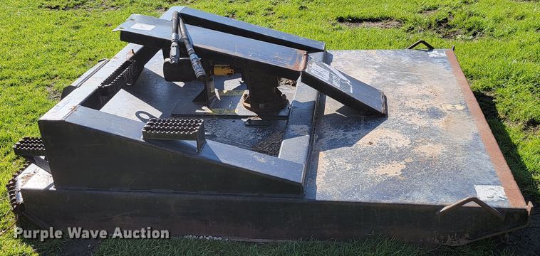 image for item HG9468 2011 Caterpillar BR172  skid steer rotary mower