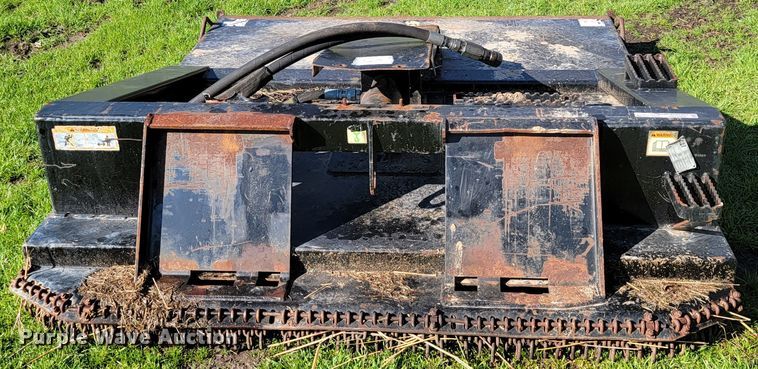 image for item HG9468 2011 Caterpillar BR172  skid steer rotary mower