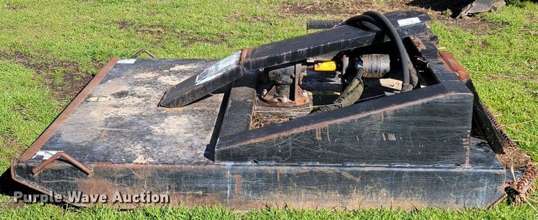 image for item HG9468 2011 Caterpillar BR172  skid steer rotary mower