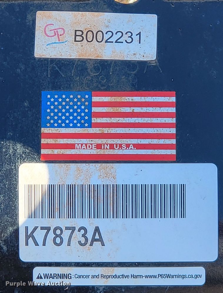 image for item HG9473 Kubota  excavator bucket