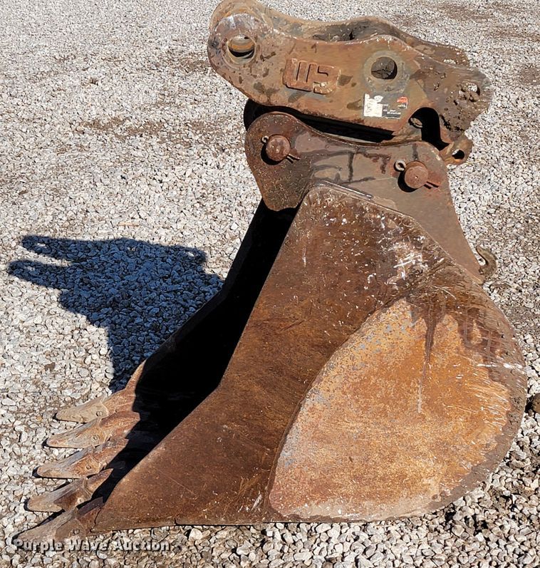 image for item HG9474 Bobcat 442  excavator bucket