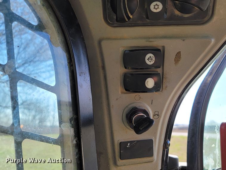 image for item HG9475 2014 Caterpillar 299D  tracked skid steer loader