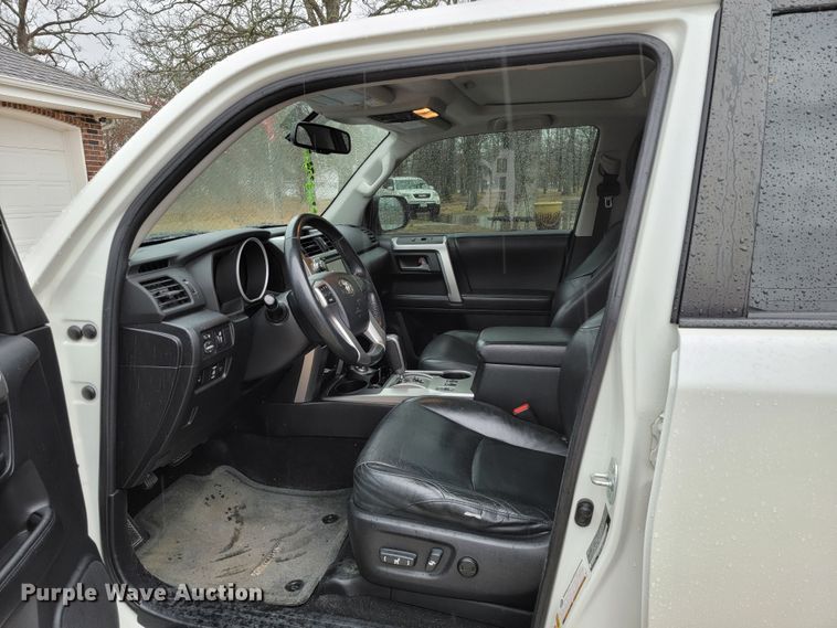 image for item HG9480 2013 Toyota 4Runner Limited  SUV