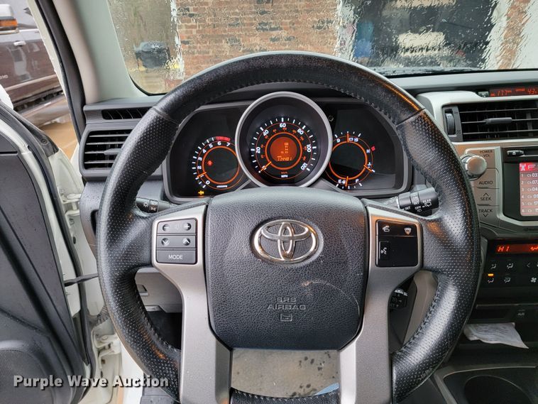 image for item HG9480 2013 Toyota 4Runner Limited  SUV